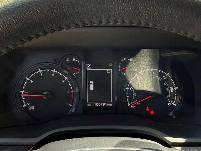 Certified Used 2020 ICE CAP Toyota SR5 Premium image 16