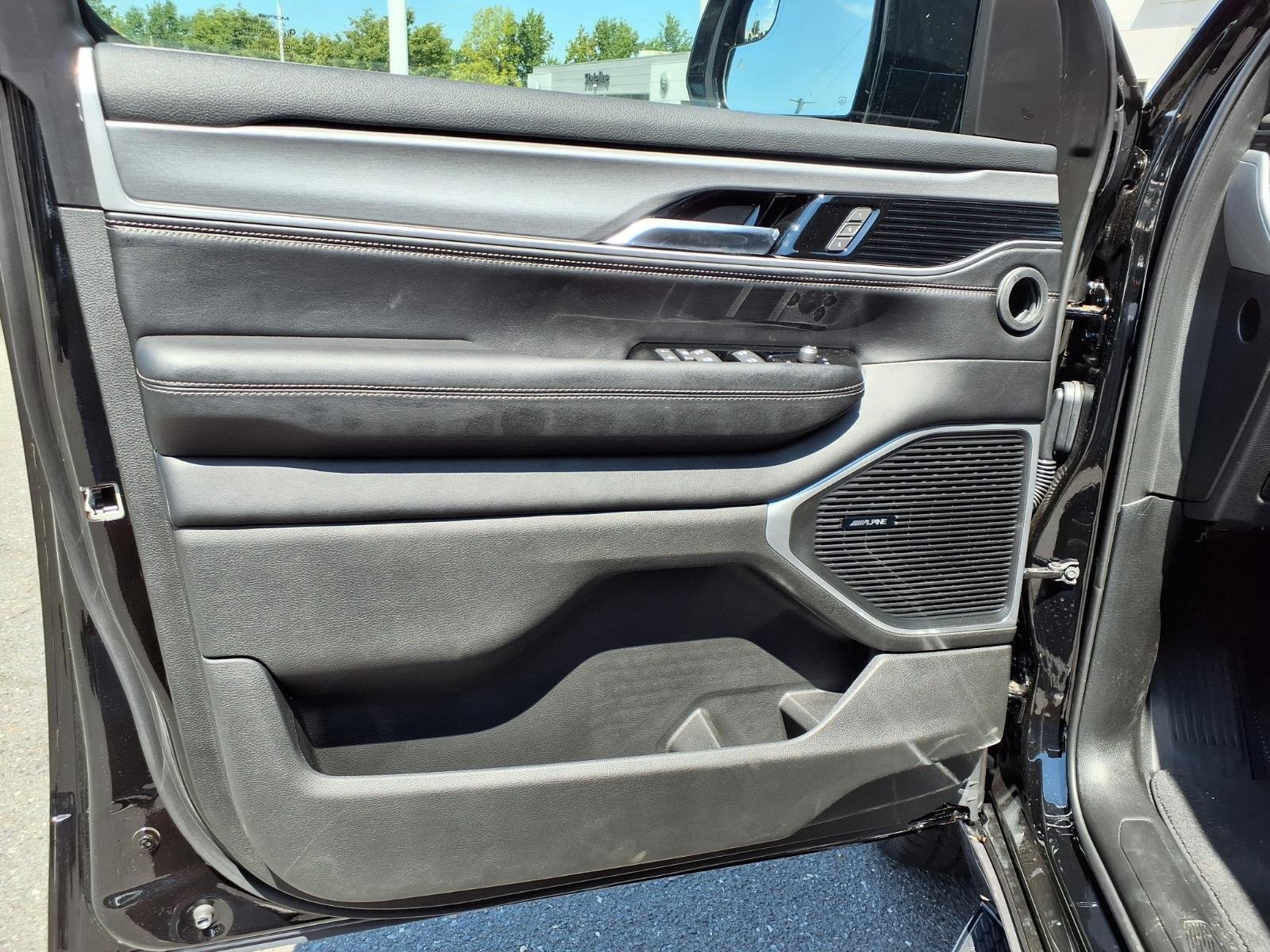 New 2026 High Gloss Black Jeep Limited Altitude image 27