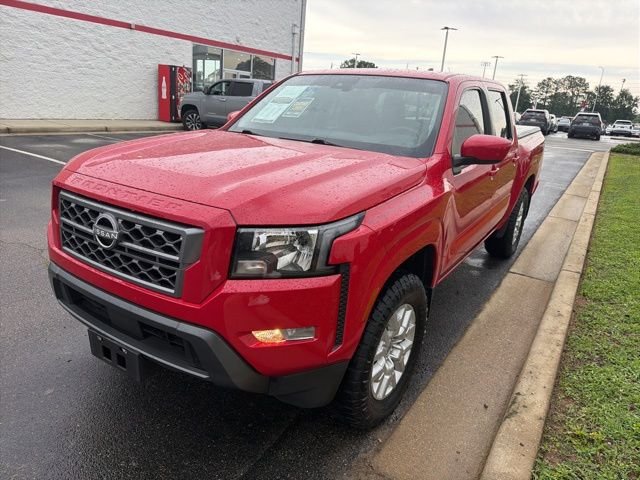 Used 2022 Red Nissan SV image 3