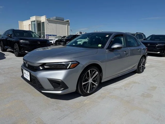 Used 2023 Gray Honda Touring image 3