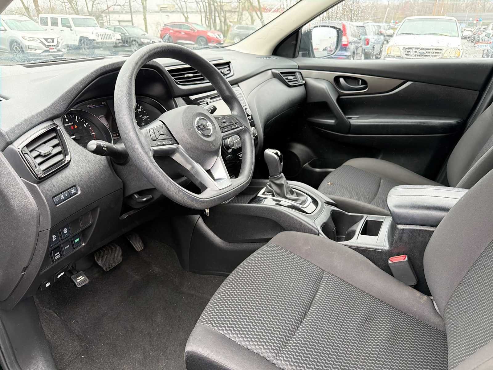 Used 2020 Magnetic Black Pearl Nissan S image 10