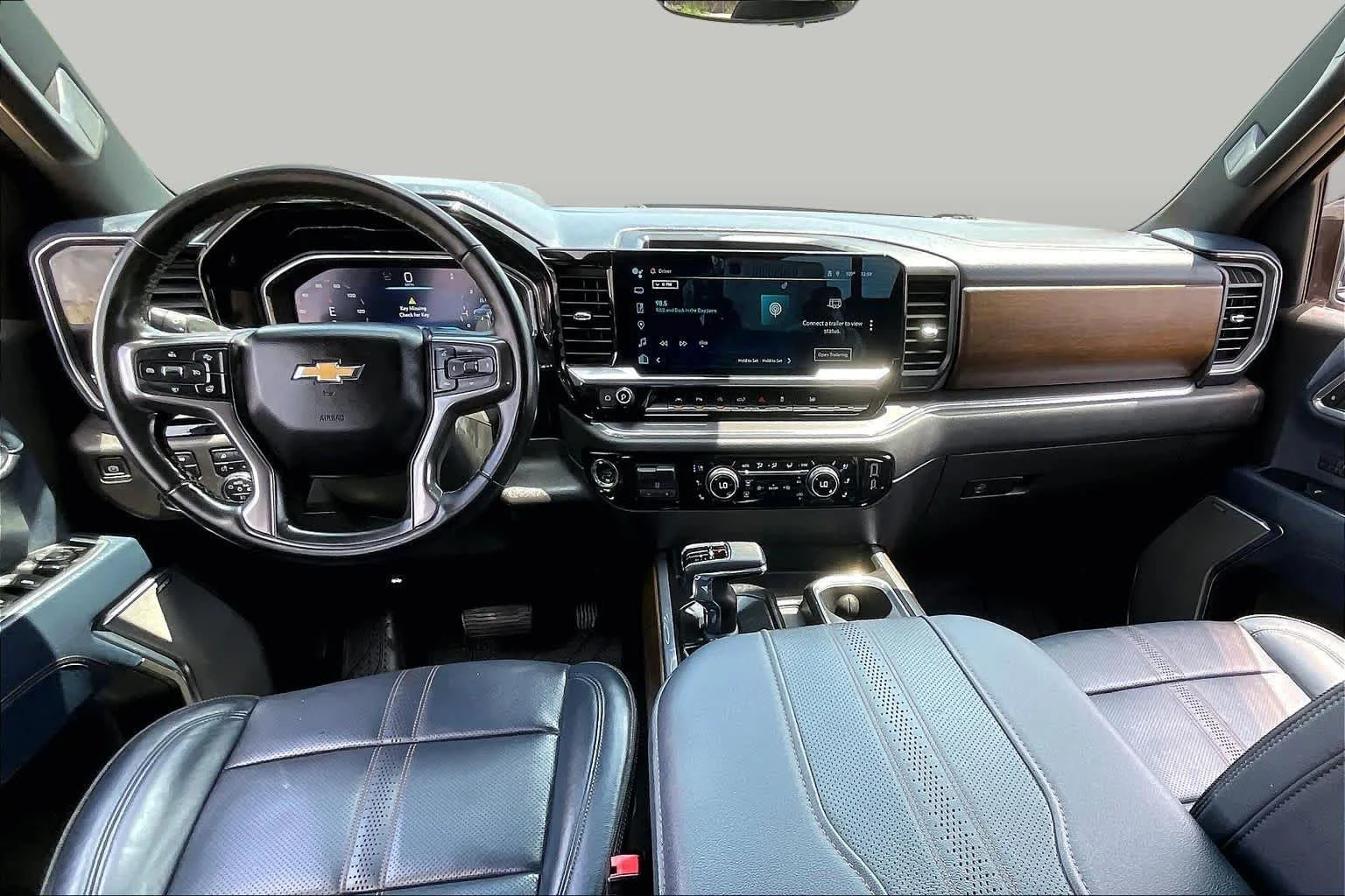 Used 2023 Sterling Gray Metallic Chevrolet High Country image 25