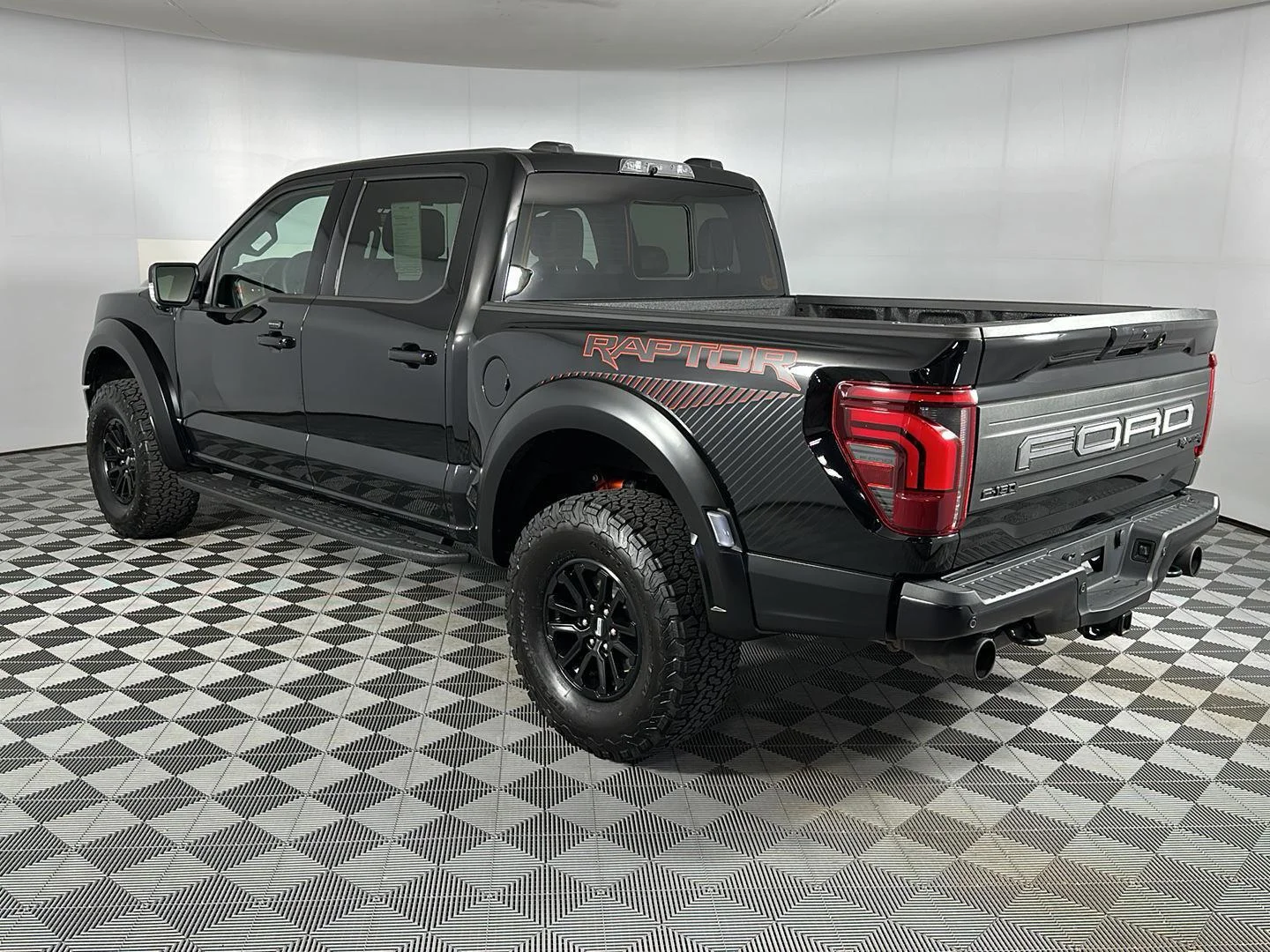 Used 2025 Agate Black Metallic Ford Raptor image 11