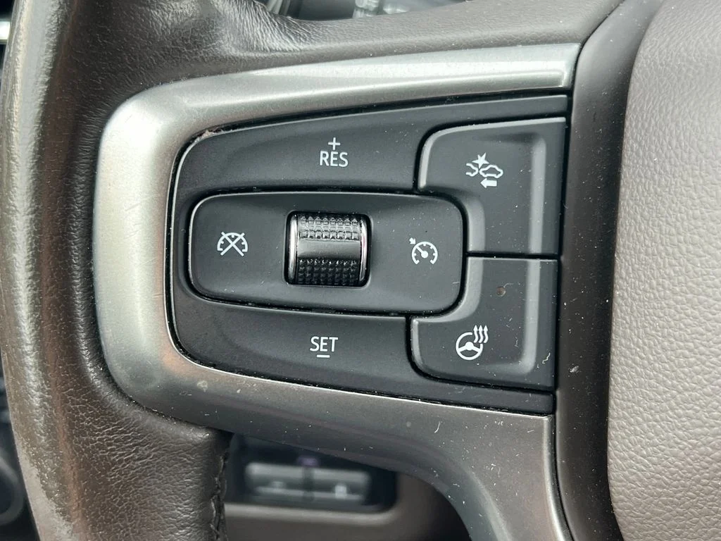 Used 2021 Gray Chevrolet LT image 22