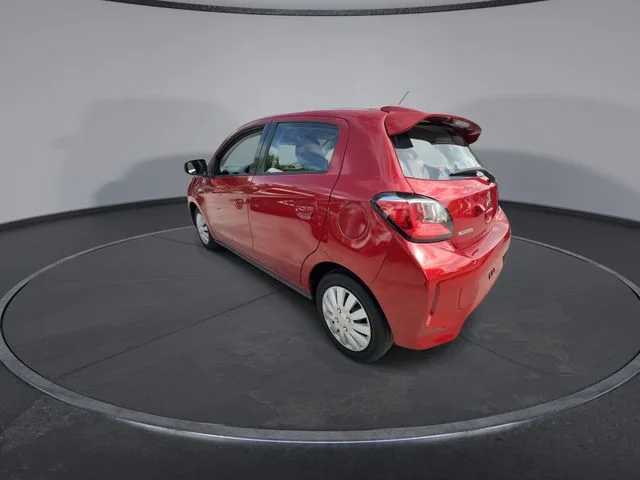Used 2021 Red Mitsubishi  image 6