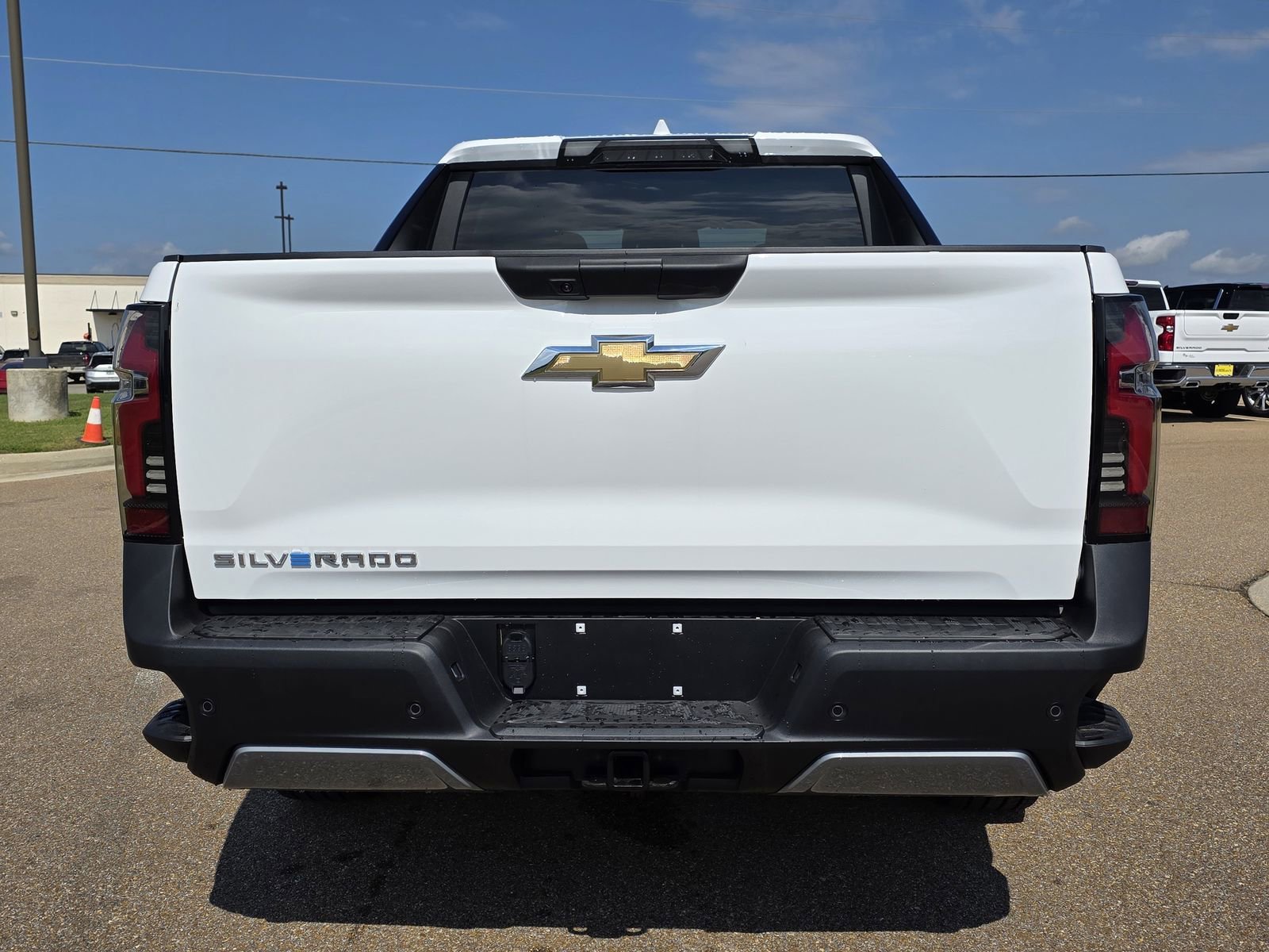 2026 Chevrolet Silverado EV LT - Photo 6