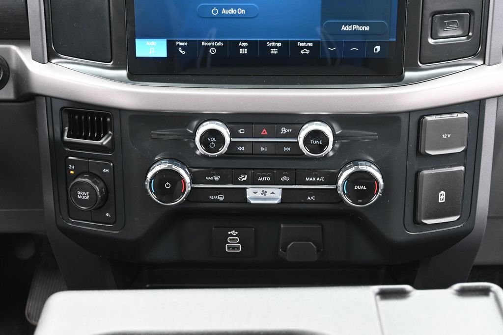 Used 2025 Gray Ford XLT image 29