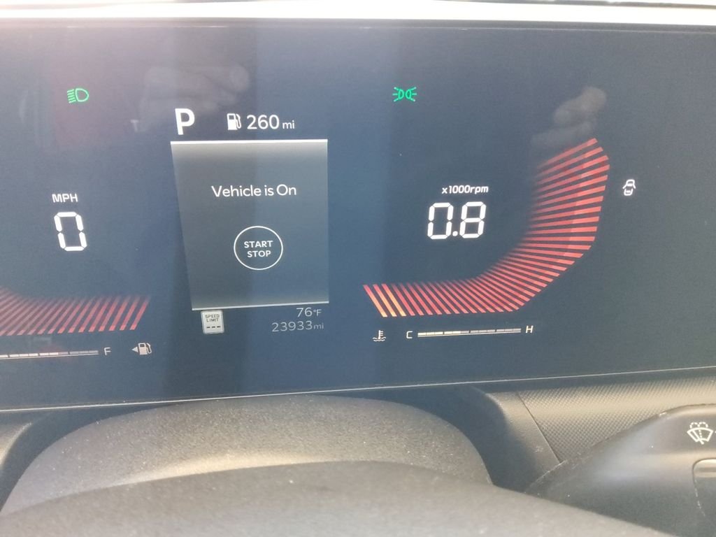 Used 2025 Black Kia LXS image 9