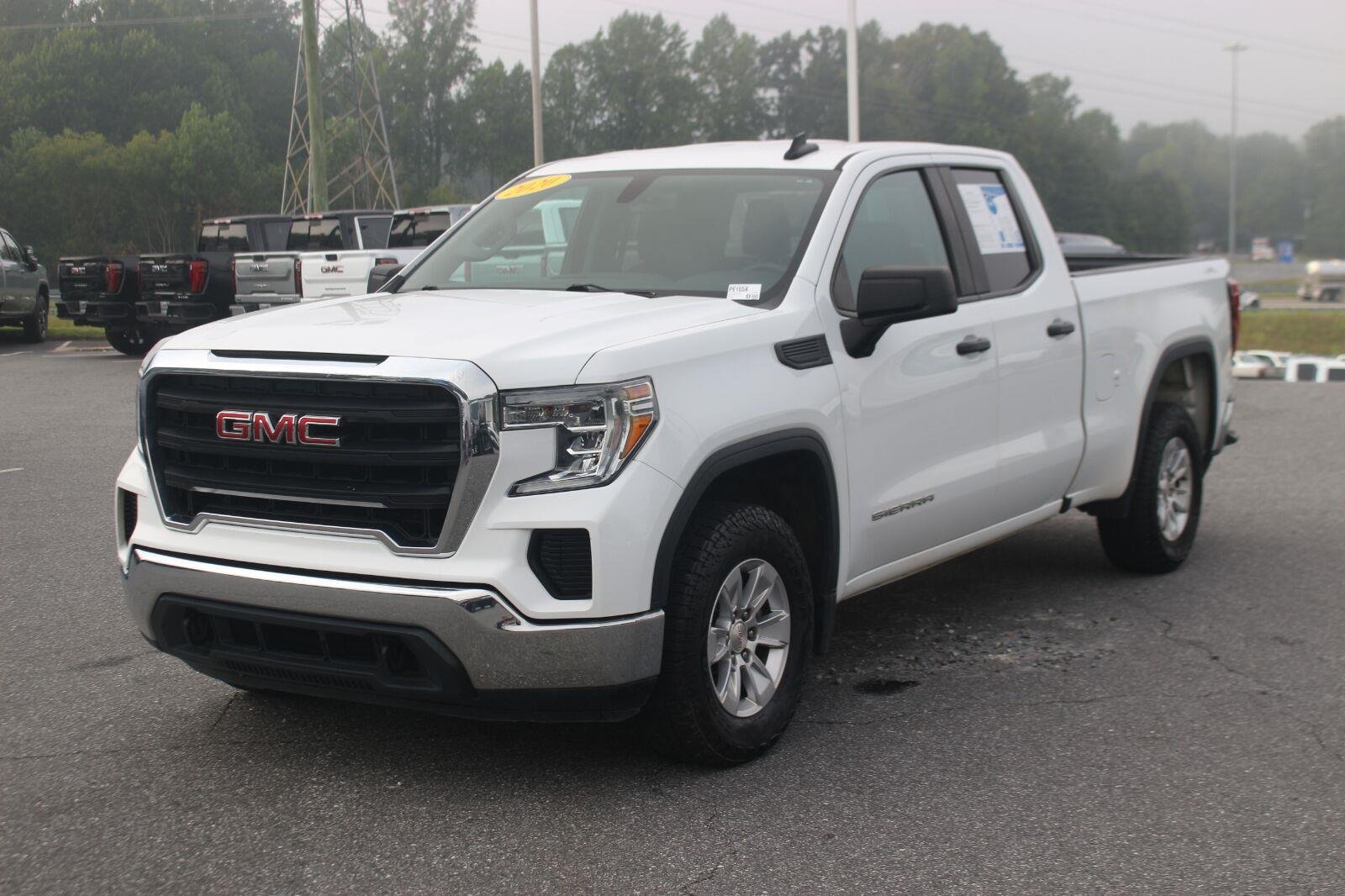 Used 2020 SUMMIT WHITE GMC 4WD Double Cab 147" image 3
