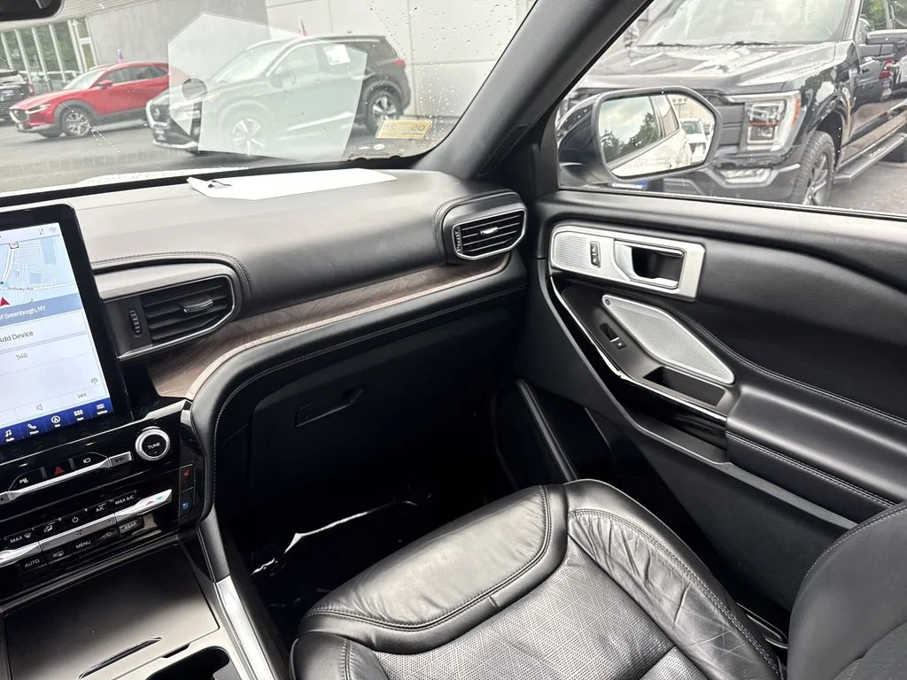 Used 2023 Star White Ford Platinum image 16