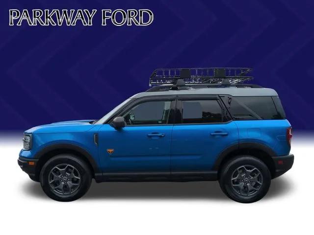 Used 2022 Blue Ford Badlands image 2