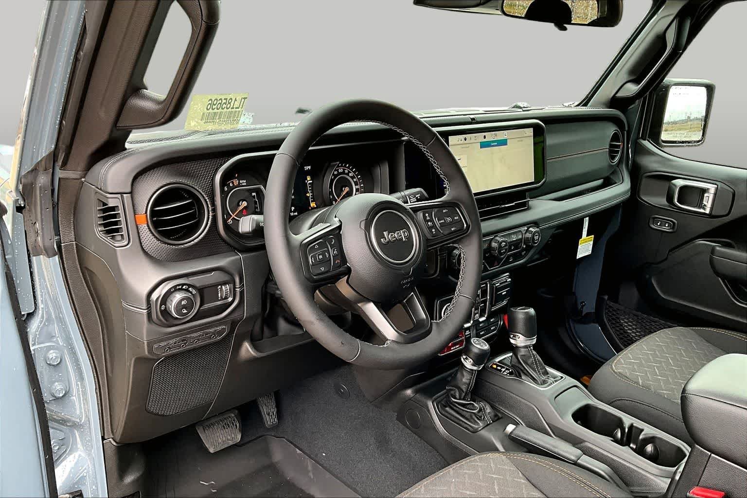 New 2026 Anvil Clearcoat Jeep Mojave image 9