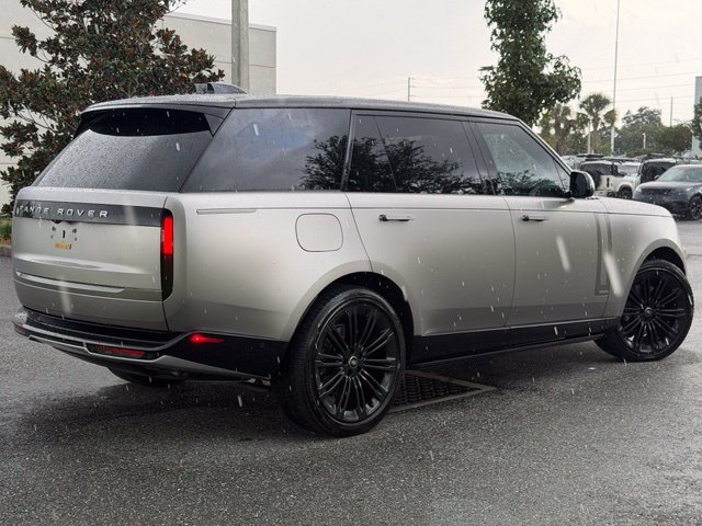 Used 2025 Silver Land Rover Autobiography image 10
