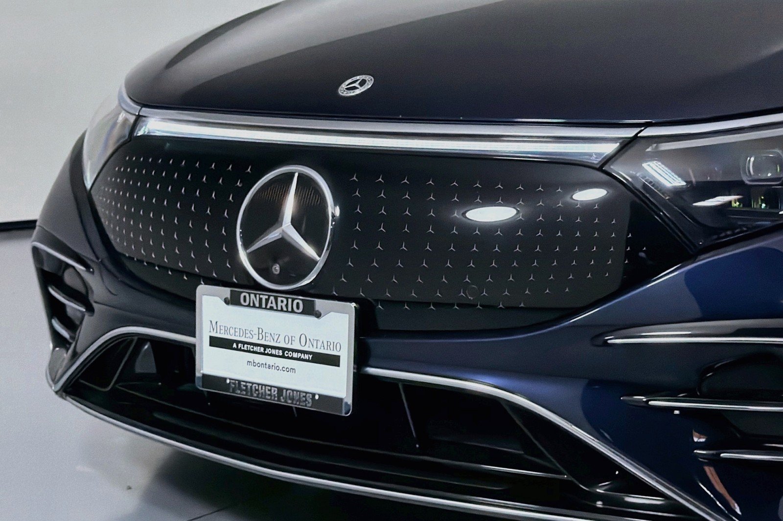 Certified Used 2022 Nautical Blue Metallic Mercedes-Benz 580 image 12