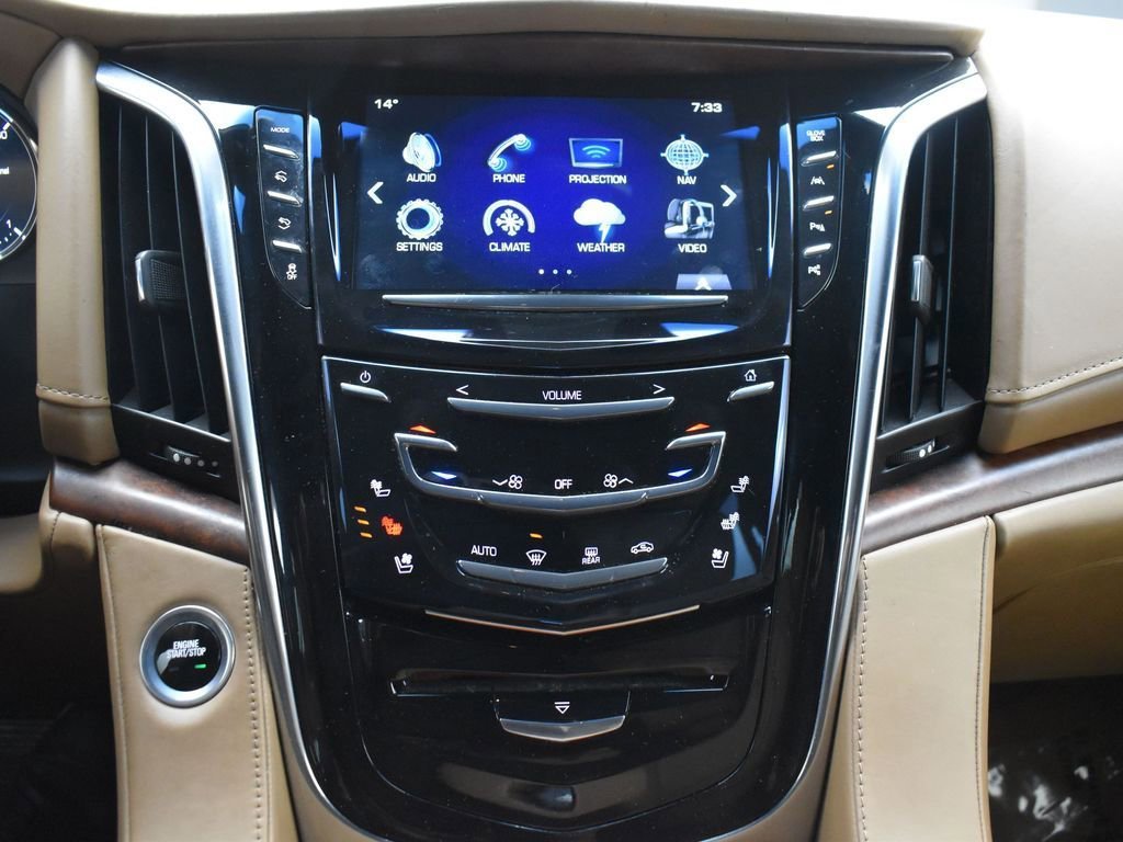 2017 CADILLAC ESCALADE - Image 18