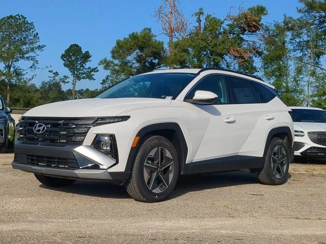 Certified Used 2025 White Hyundai SEL image 2