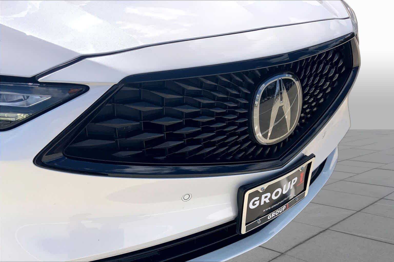 Used 2024 Platinum White Pearl Acura w/A-Spec Package image 29