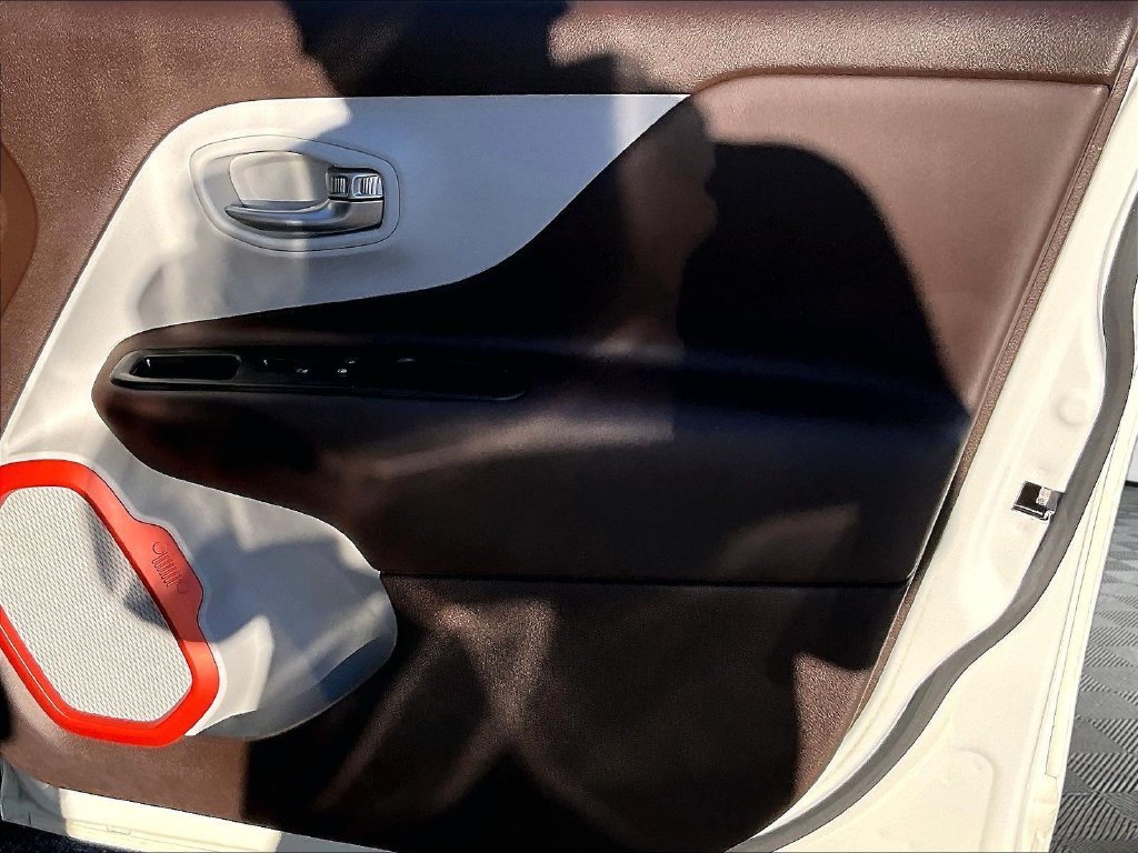 Used 2017 White Jeep Limited image 12