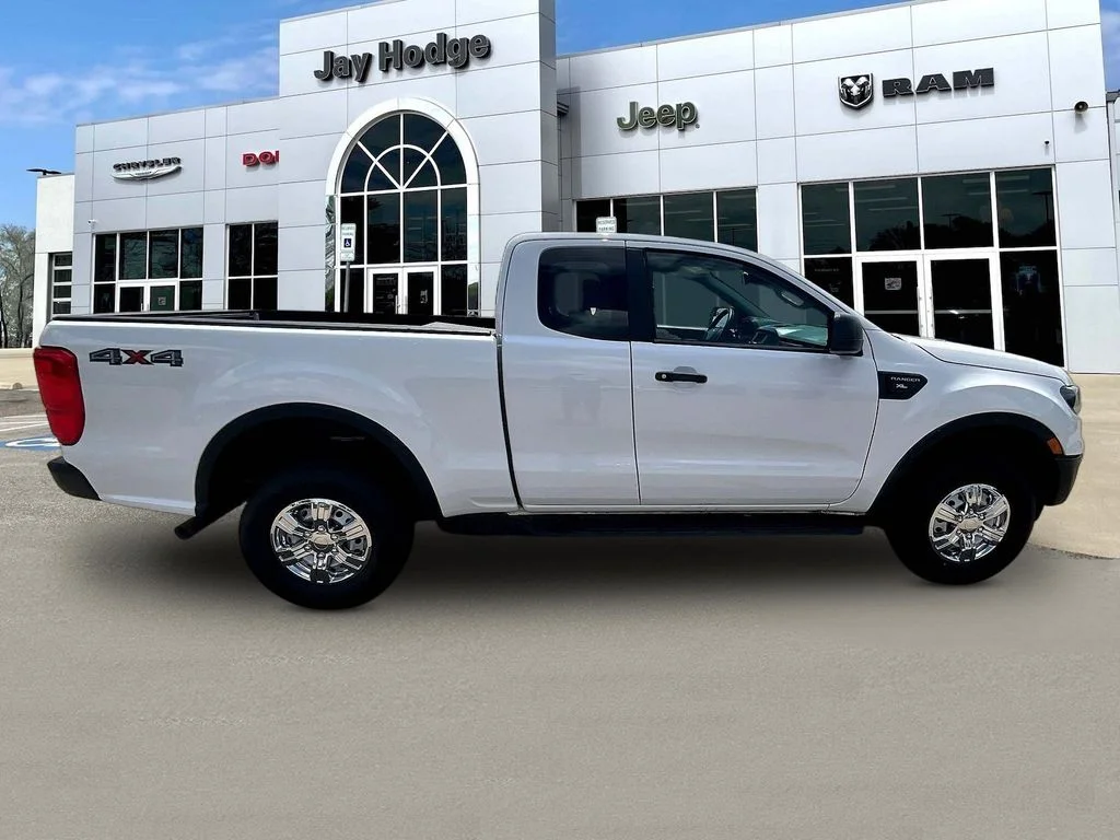 Used 2022 White Ford XL image 4