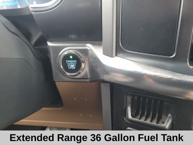 Used 2023 White Ford Lariat image 13