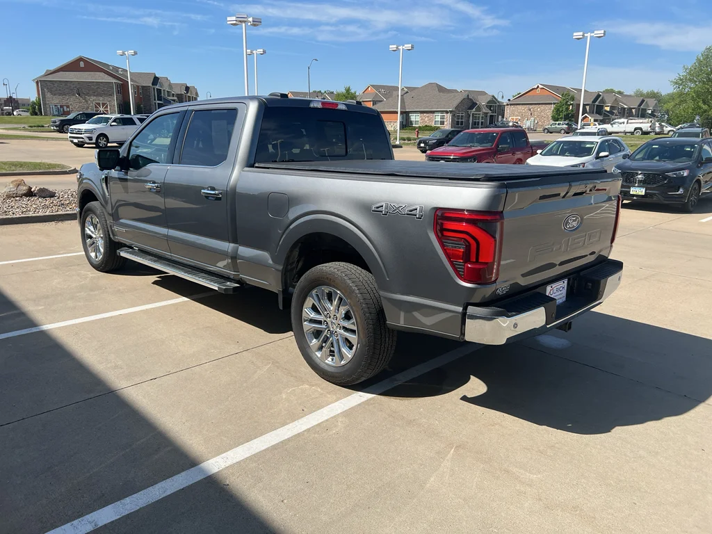 Used 2025 Carbonized Gray Metallic Ford LARIAT image 6