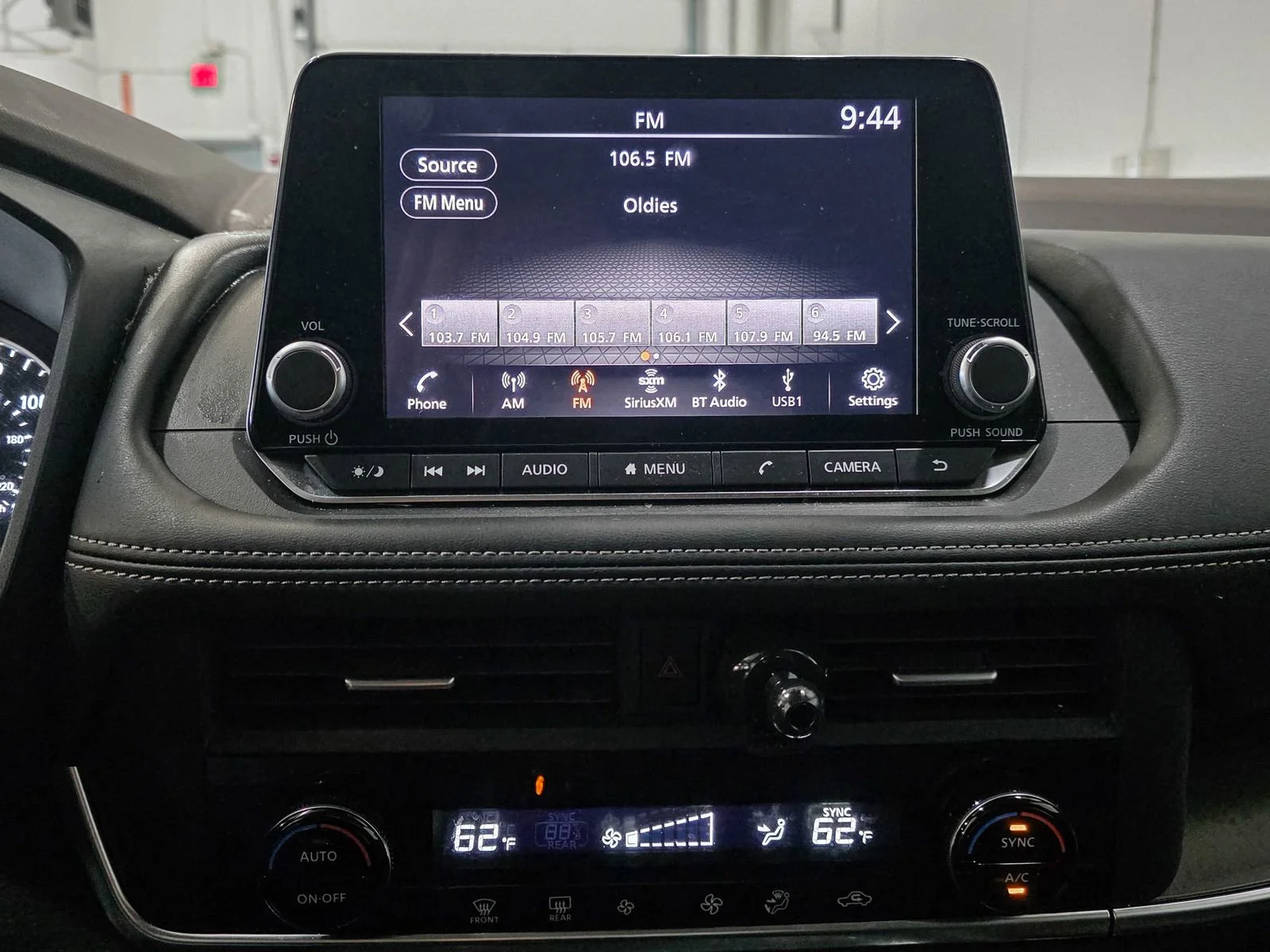 2023 Nissan Rogue SV - Photo 26