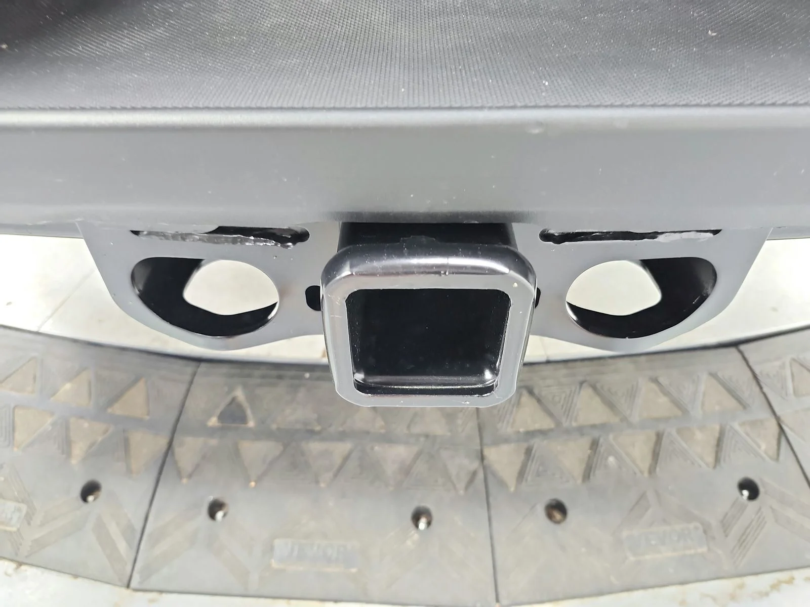 New 2026 Glacier Gray Metallic Tri-Coat Ford F-250® Lariat® image 53