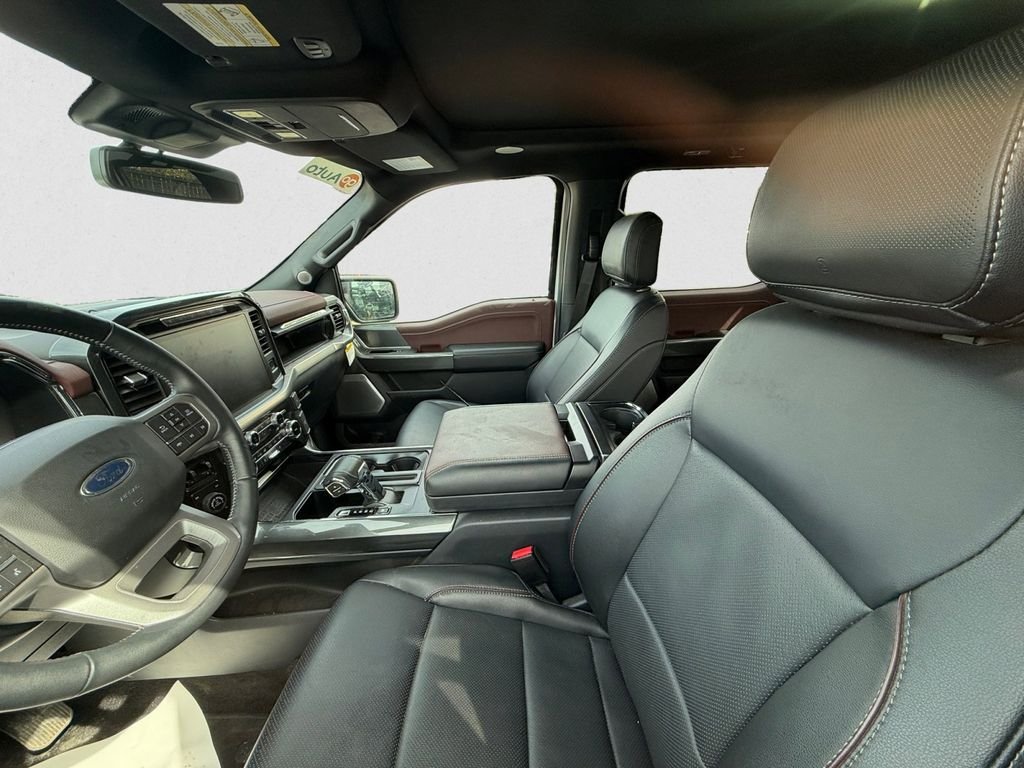 Used 2022 White Ford Lariat image 5