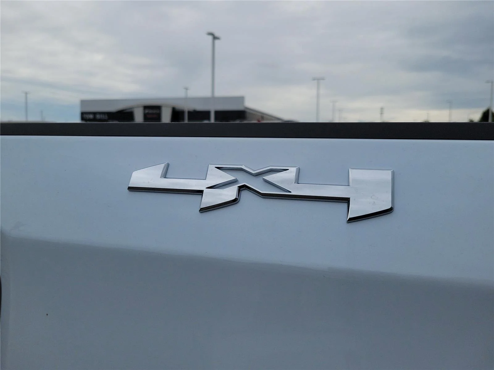 New 2026 Glacier White Tricoat GMC SLT image 8