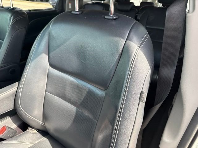 Used 2018 White Toyota SE image 8