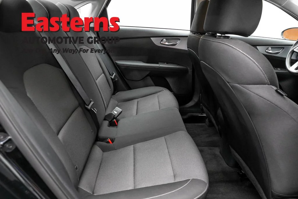 Used 2024 Black Kia LXS image 22