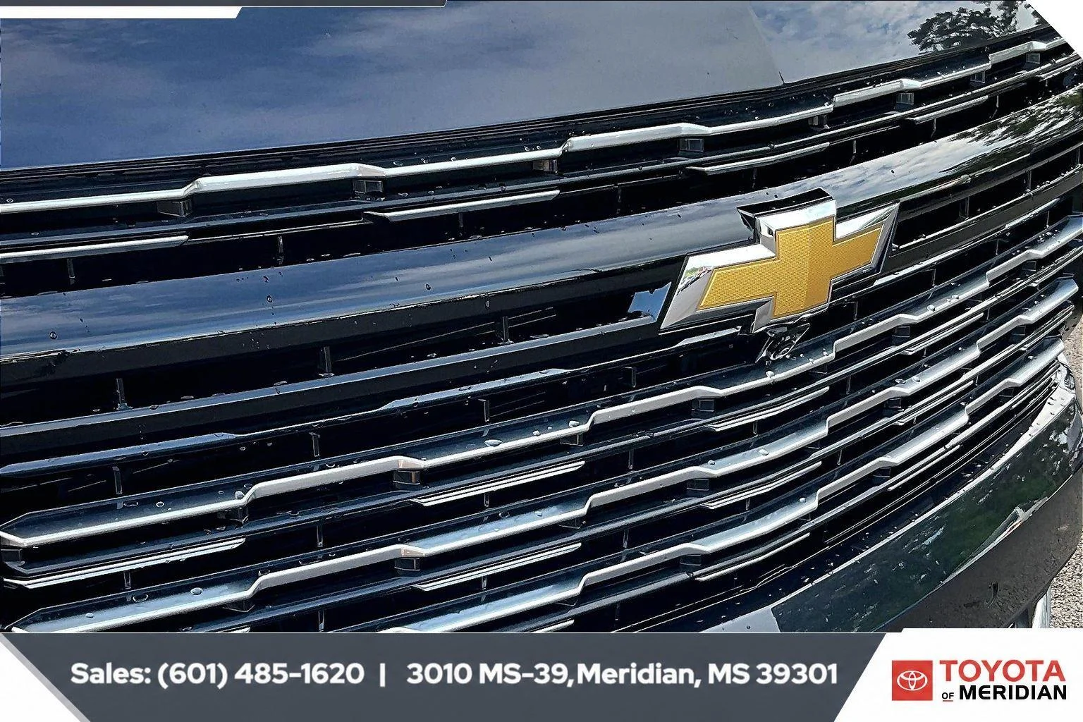 Used 2025 Dark Ash Metallic Chevrolet High Country image 22