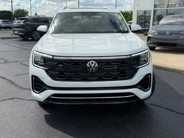 New 2026 White Volkswagen 2.0T SEL Premium R-Line image 2