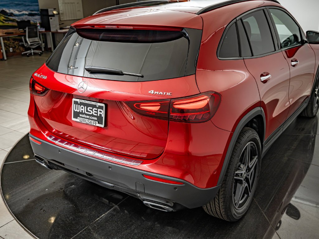 New 2026 MANUFAKTUR Patagonia Red Metallic Mercedes-Benz GLA 250 image 16