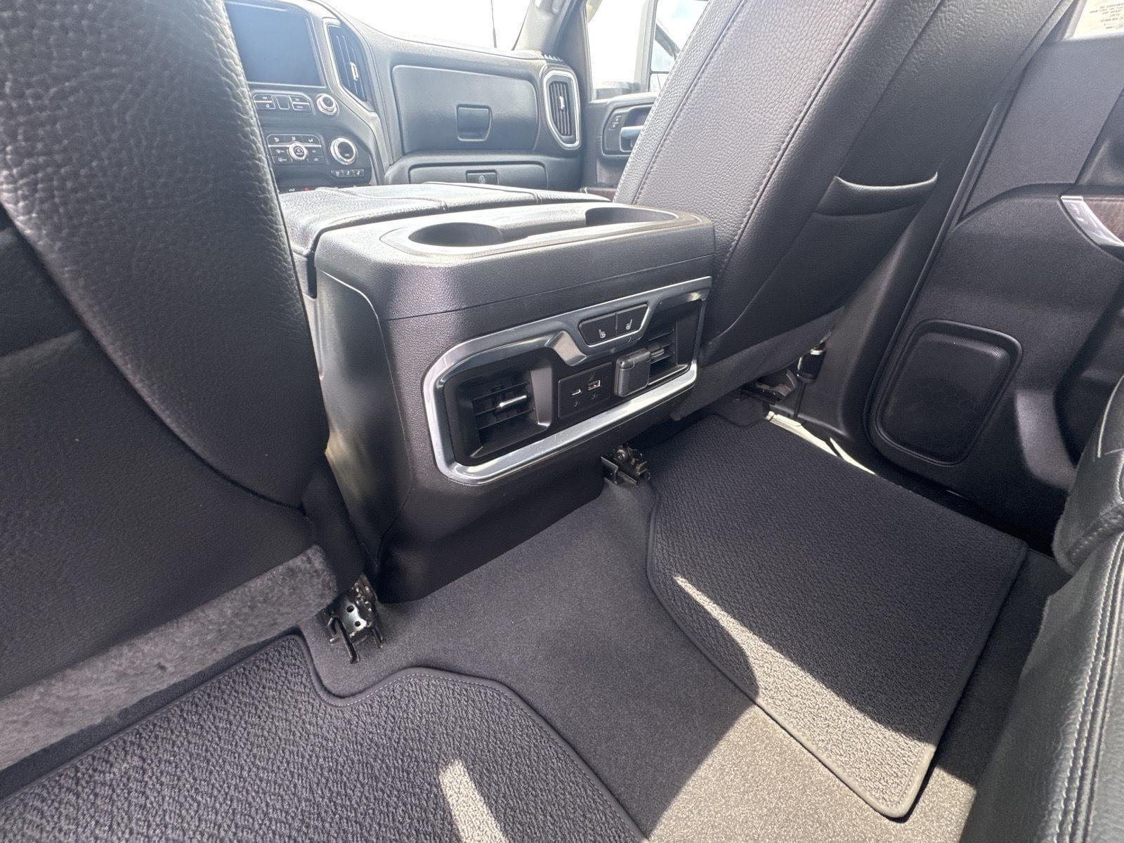 Used 2023 White Frost Tricoat GMC Denali image 10