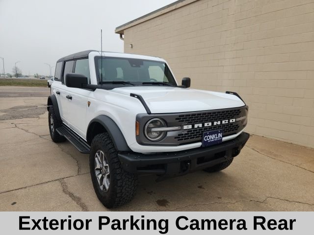 Used 2024 White Ford Badlands image 4