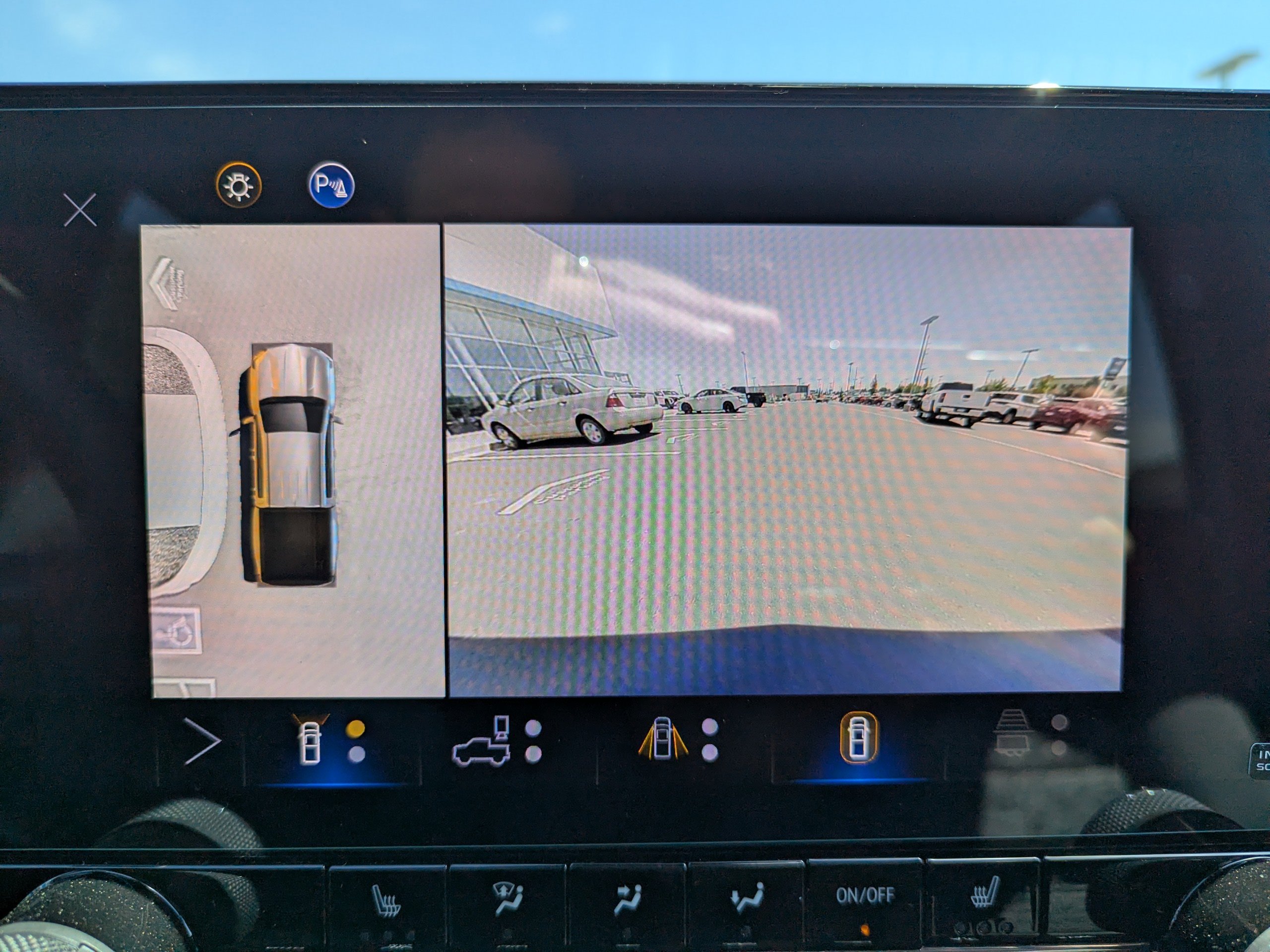 2025 Chevrolet Colorado Z71 - Photo 22