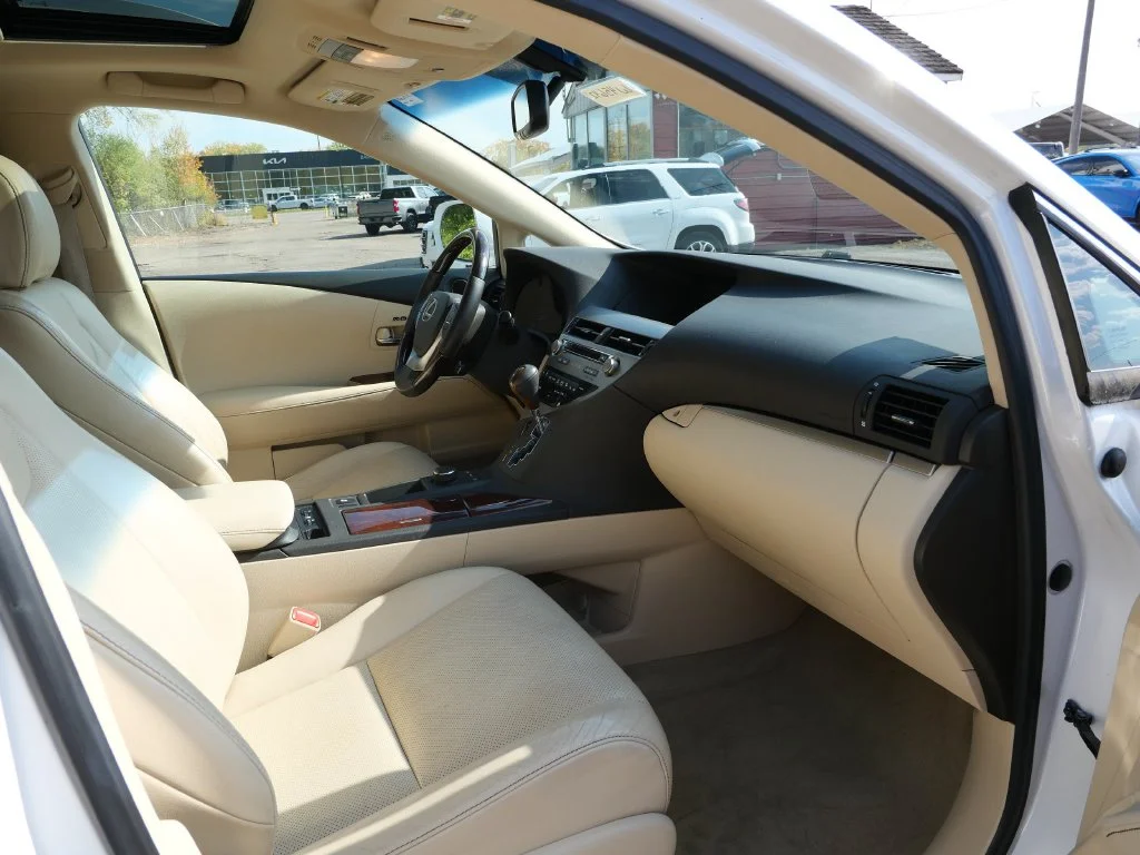 Used 2013  Lexus 350 image 11