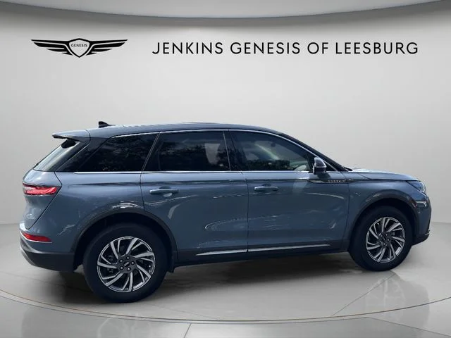 Used 2024 Blue Lincoln Premiere image 4