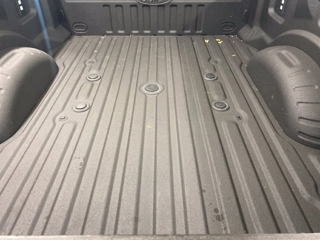 Used 2025 Avalanche Ford Lariat image 9