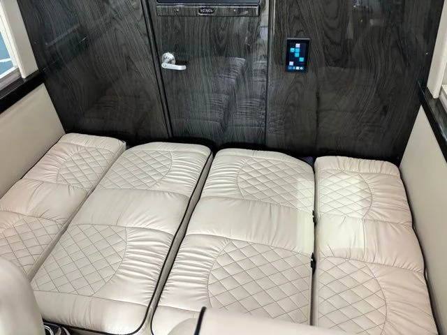 Used 2021 Black Mercedes-Benz Midwest Automotive Luxe Cruiser image 47