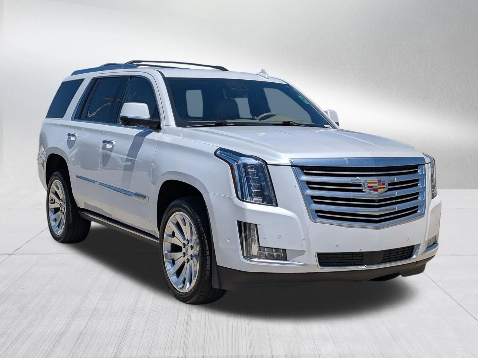 Used 2020 Crystal White Tricoat Cadillac Platinum image 8