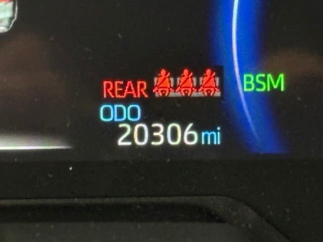 Used 2025 Silver Toyota XLE image 20