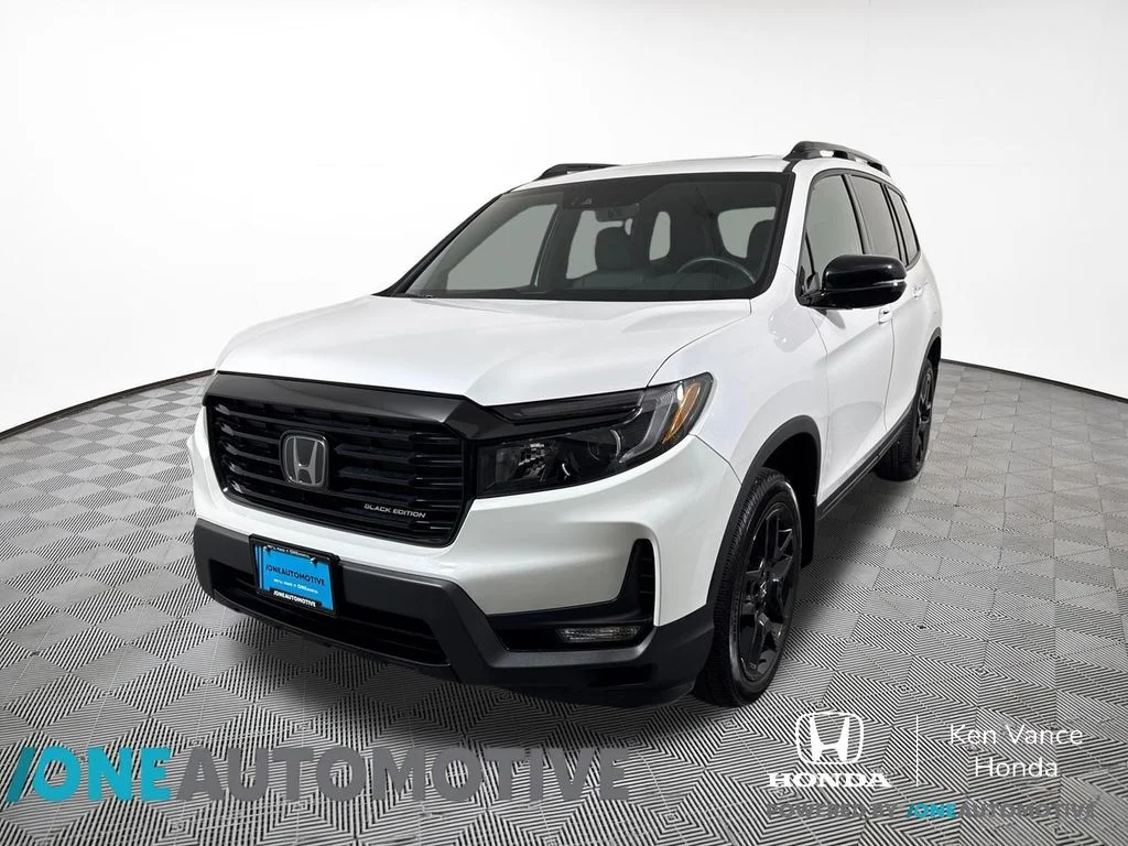 2024 Honda Passport 3.5 Black Edition 4WD Auto's photo