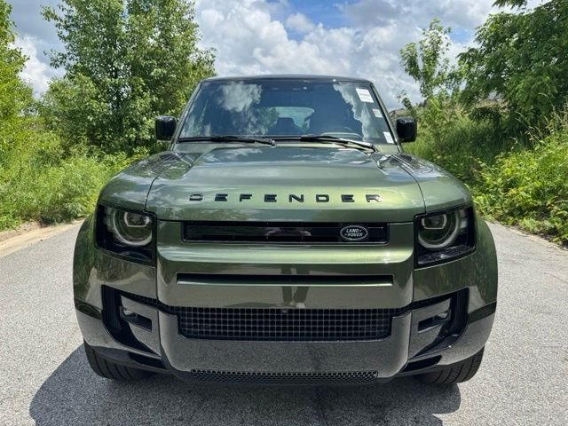 New 2026 Woolstone Green Land Rover X-Dynamic SE image 3