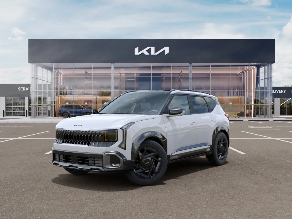 New 2027 Snow White Pearl Kia X-Line SX image 1