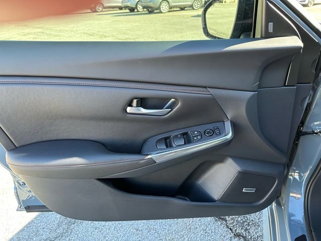 New 2025 Nissan Sentra Xtronic CVT SR