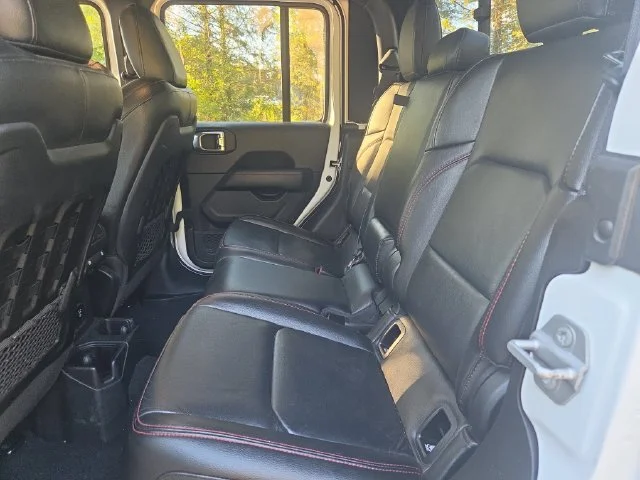 Used 2022 White Jeep Rubicon image 29