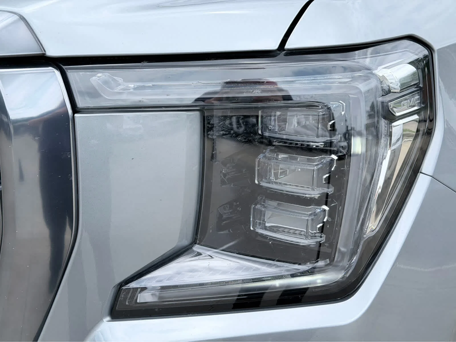 Used 2023 Sterling Metallic GMC AT4 image 9