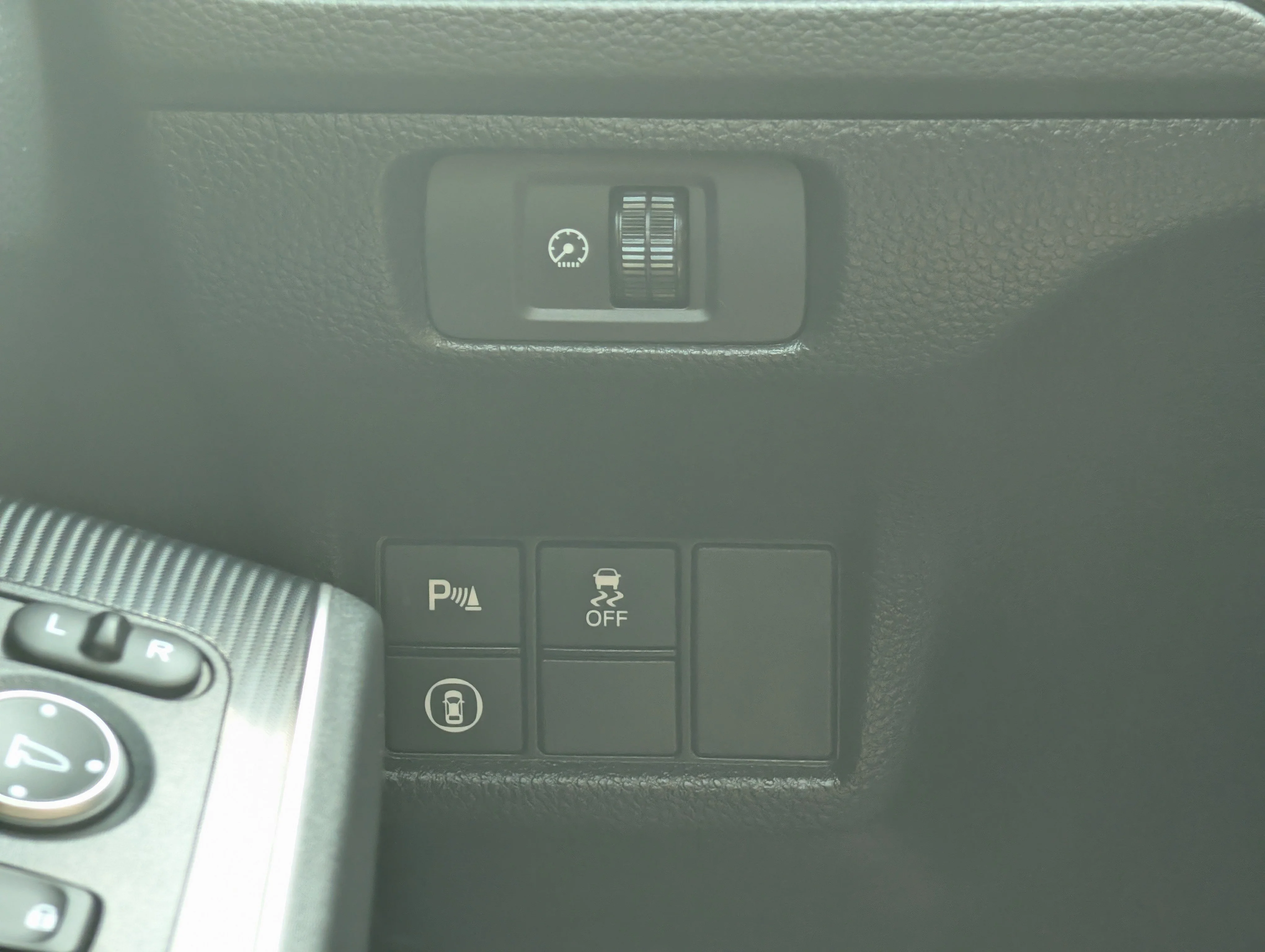 Used 2024 Meteorite Gray Metallic Honda Touring image 26